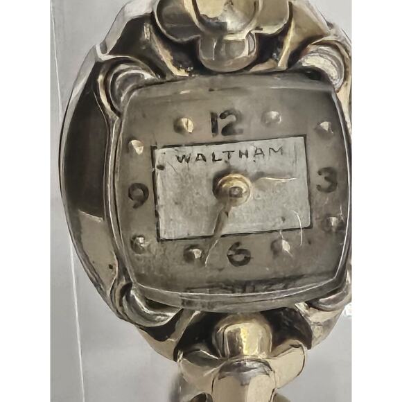 Vintage RareLadies Waltham 21 Jewel Mechanical Wind Watch 675 Caliber Runs Great - Picture 8 of 9